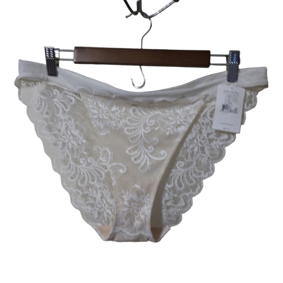 Le Mystere Lace Bikini Panties XL NWT - Picture 1 of 6